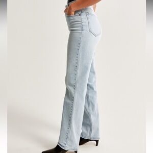 Abercrombie & Fitch 90s Straight Ultra High Rise Curve Love